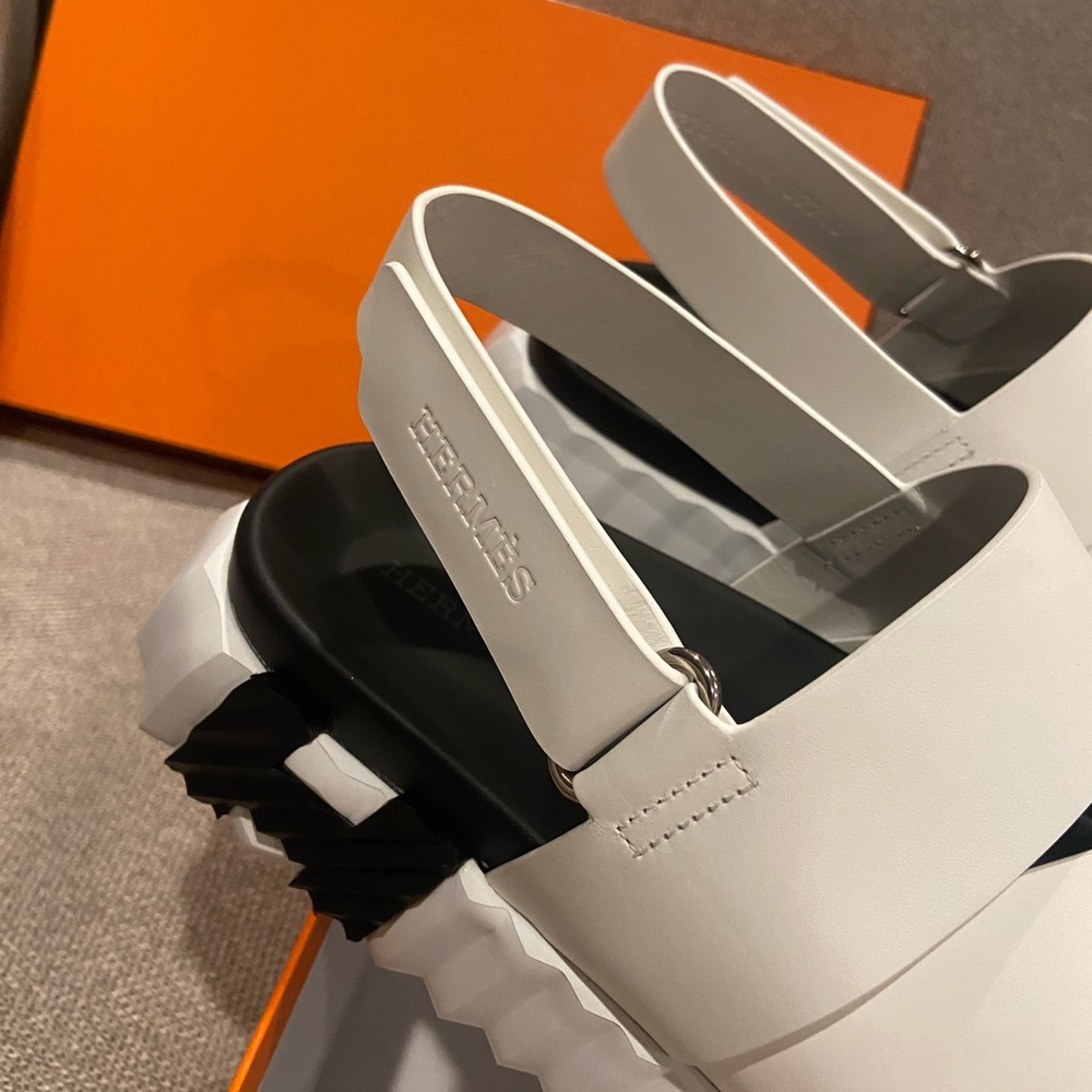 NEW Hermes Electric White and Black Leather H Sandals - Picture 9 of 15